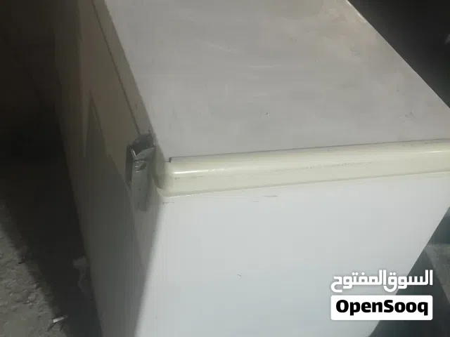 فريزر بطح بحالة ممتازة
