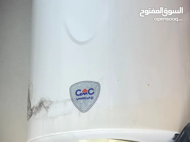 قيزر سخان للبيع 50 ليتر شبه جديد مستعمل قليل جدا جي ام سي Geyser for sale