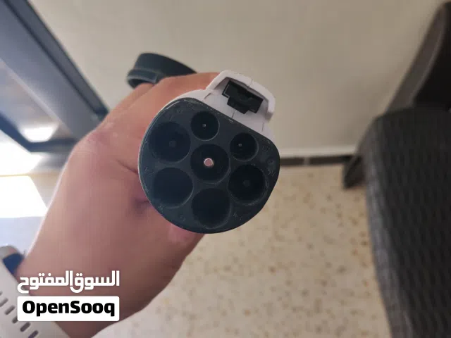 فرد شاحن صيني بحال الوكاله للبيع