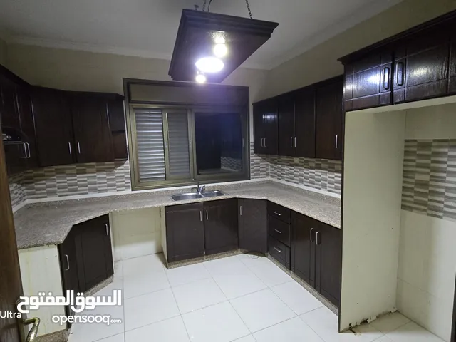 155 m2 3 Bedrooms Apartments for Rent in Amman Al Rabiah