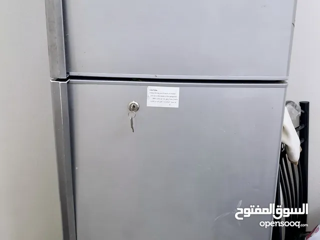 Hitachi refrigerator in Good condition in 55BD