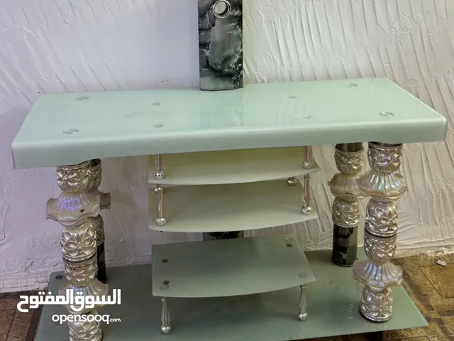 ميز تلفيزيون للبيع