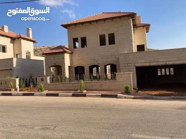 550 m2 4 Bedrooms Villa for Sale in Ramallah and Al-Bireh Surda