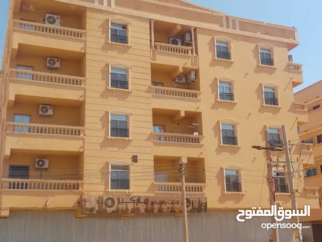 175 m2 4 Bedrooms Apartments for Sale in Khartoum Al Mogahden
