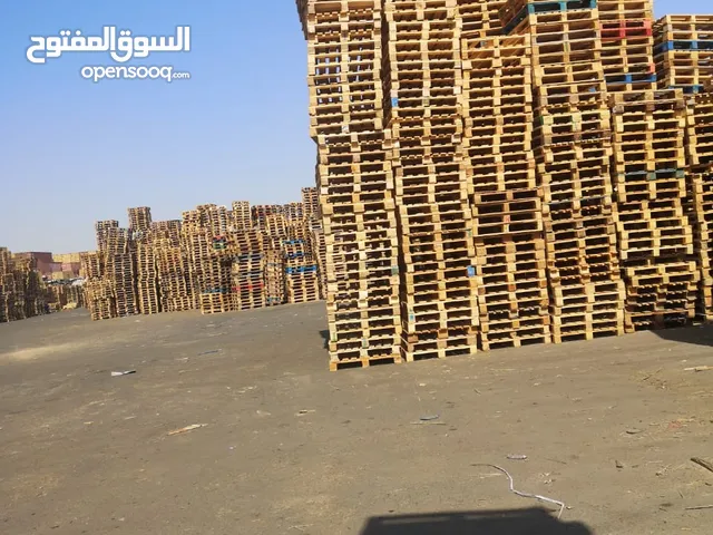 طبليات خشب مستعملة شبه جديد جميع المقاسات