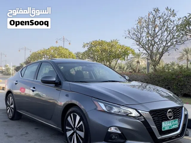 Used Nissan Altima in Al Dakhiliya