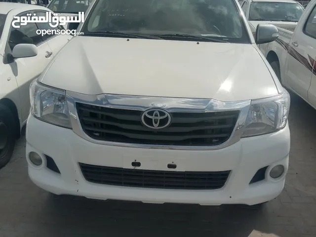 Toyota Hilux 2013 in Ajman