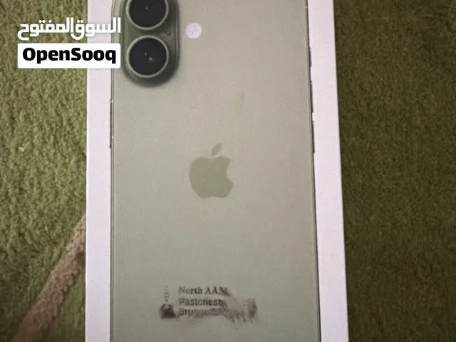 Iphone 17 لون أخضر زيتي