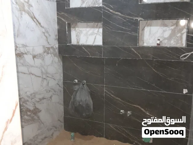 اسطى سيراميك وبورسلين ورخام وباركية وزليز. تركيب جميع انواع السيراميك والبورسلين والرخام والزليز