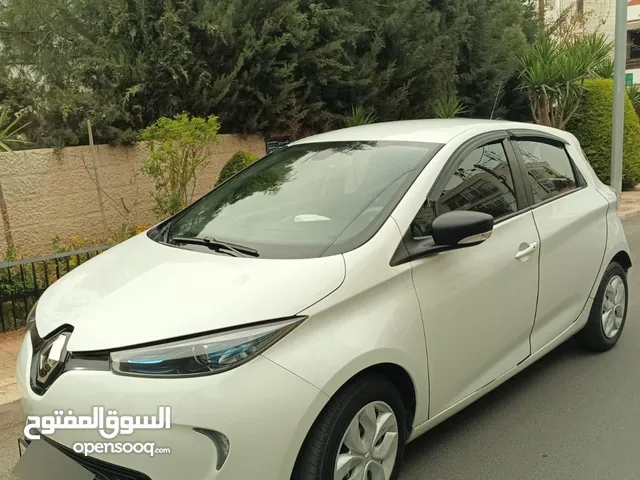 رينو زوي 2019