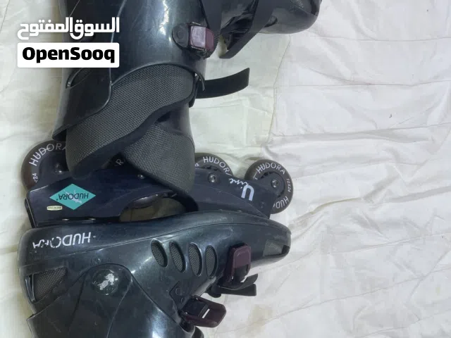 سكيت قياس 43 يتكبر إلى 45سعر 35 وبي مجال باله أمريكي