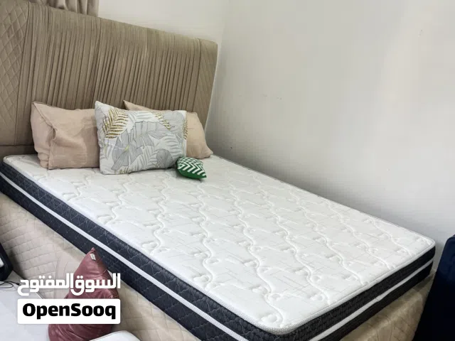 سرير لشخصين مع الماترس قياس 180
