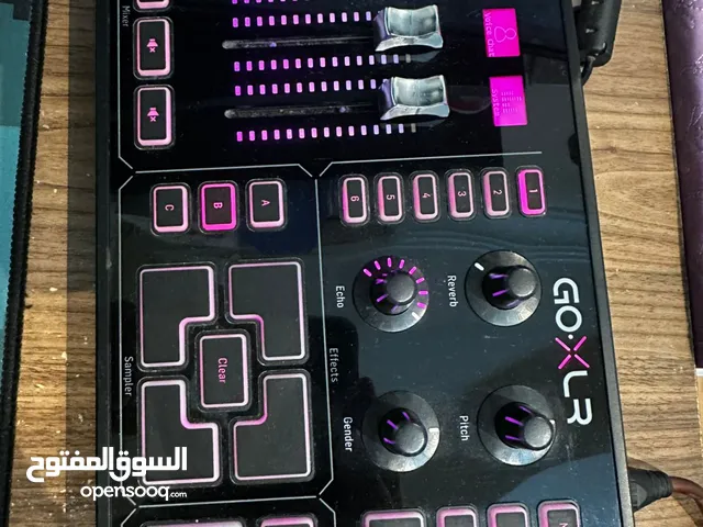 مكسر صوت احترافي TC-Helicon GoXLR
