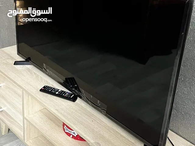  Samsung monitors for sale  in Jazan