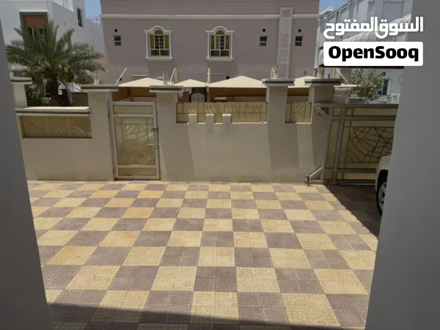 فيلا للبيع في المعبيلة السابعة / من المالك مباشرة