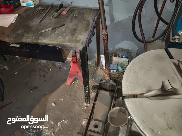 بيع محل بناشر وغيار زيت