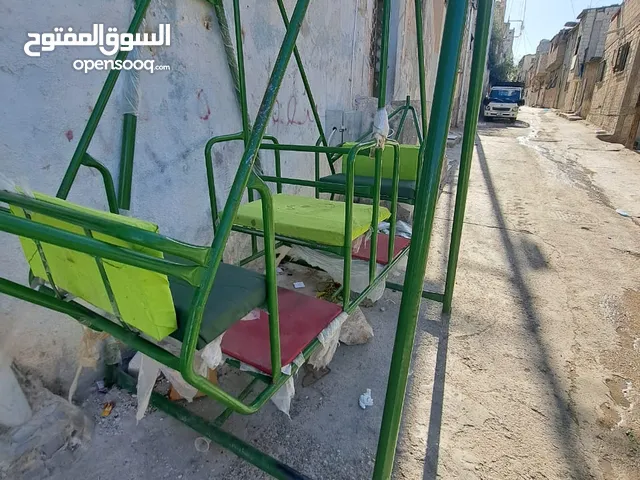مرجيحة 12 مقعد + ترامبولين استعمال شهر واحد فقط بسعر مغري بحالة ممتازة