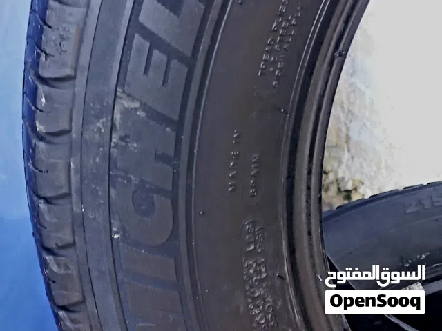 عجلات سيارة جيدة تركب على سيارة Rifter