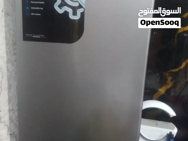 ثلاجه للبيع