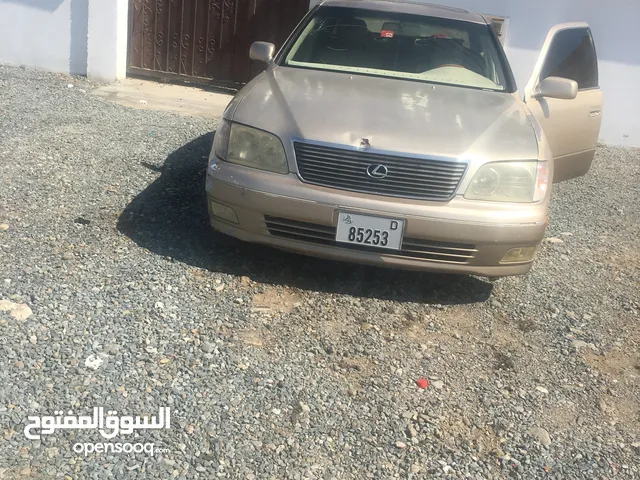 لكزس LS400