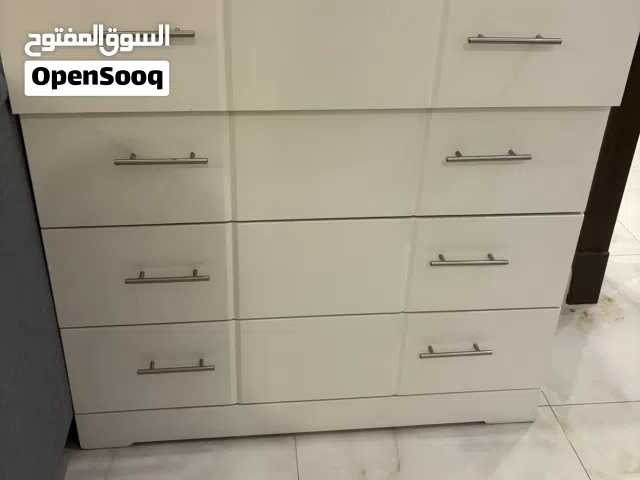 كبت للبيع طبقات وعلاق وادارج
