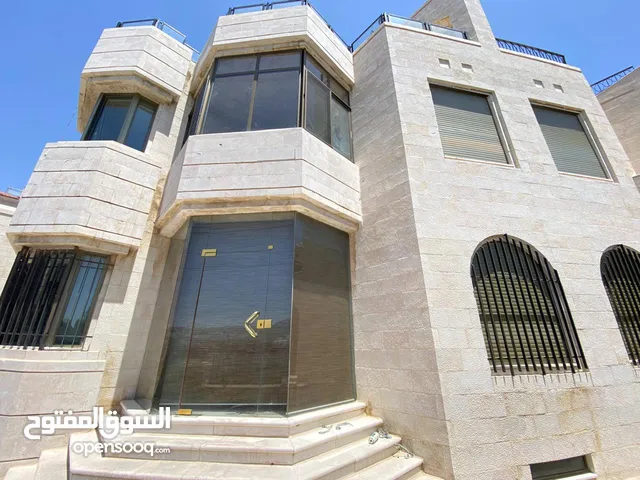 750 m2 More than 6 bedrooms Villa for Rent in Amman Abdoun