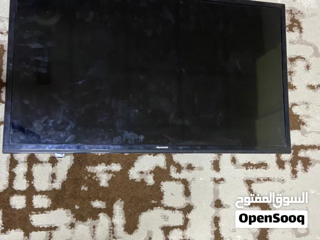 31.5" Samsung monitors for sale  in Al Batinah
