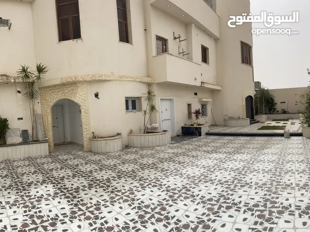 600 m2 More than 6 bedrooms Townhouse for Sale in Tripoli Al-Jadada'a