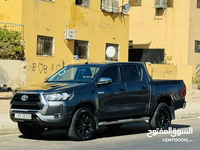 Used Toyota Hilux in Aqaba