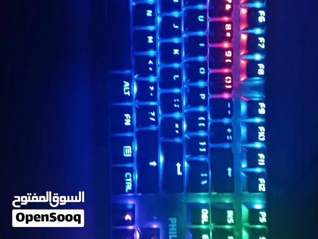 كيبور جيمنج له صوت واضواء مميزه استعمال خفيف (قابل للتفاوض)