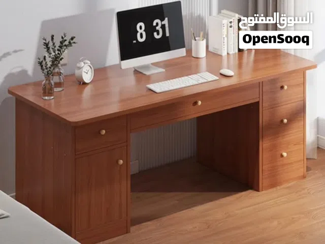 ميز دراسة خشب بتصميم عملي يناسب الجميع  ميز دراسة أنيق وعملي