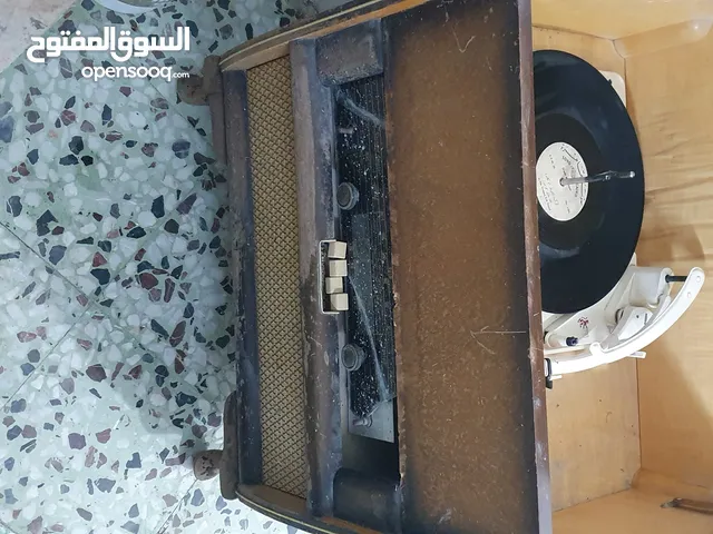 صندوق موسيقي نادر لكوكب الشرق ام كلثوم بسعر مغر جدا