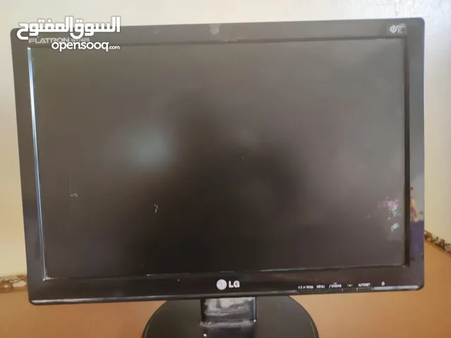 15" LG monitors for sale  in Al Dakhiliya