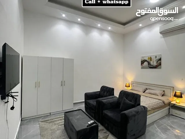 للايجار استديو مفروش vip مدخل خاص في منطقة زاخر 2300 شهري شامل