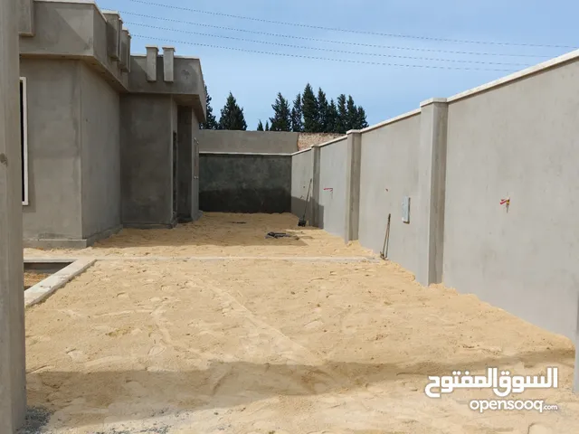 105 m2 2 Bedrooms Townhouse for Sale in Tripoli Tajura