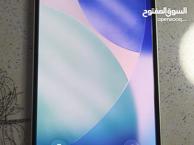 iPhone 12 للبيع باتري 90%