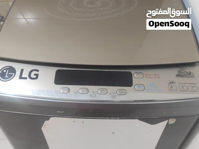 غسالة LG حجمها 14 كيلو مستعملة امورها تمام بس عندها مشكلة في العصر