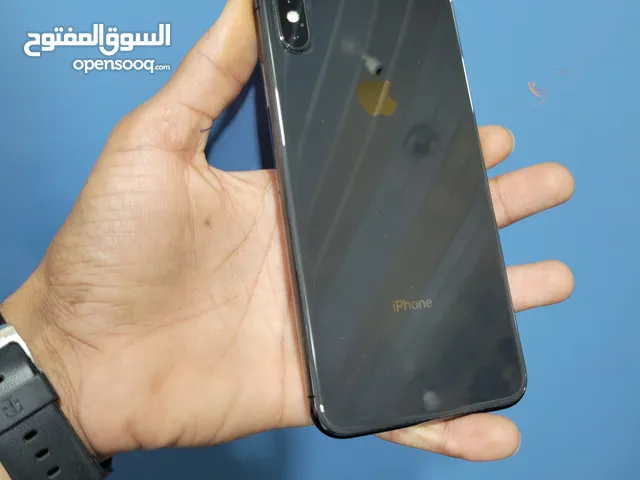 عرطه ايفوم Xs Max بسعر ماتتوقعه $215  طبعا الجهاز وكالة ومظمون