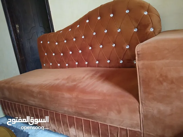 طقم كورنر خشب سويد للبيع بحالة الجديد بالعقبة....