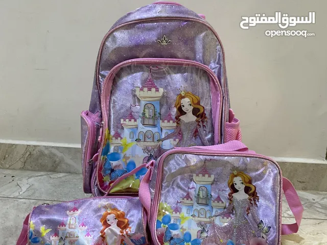 حقيبة مدرسية بعجلات ( للبنات )
