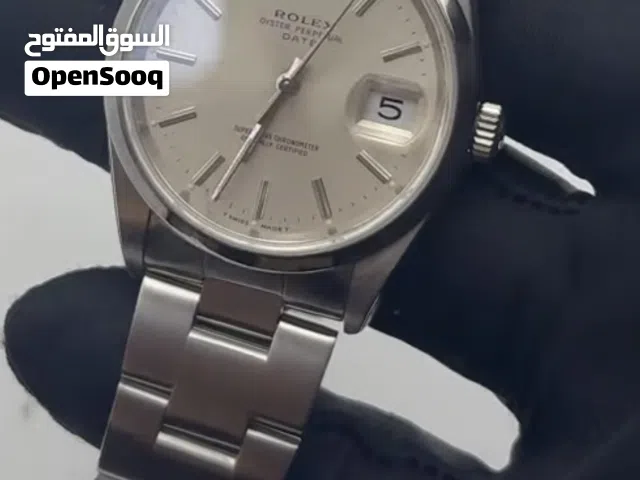 ابحث عن ساعه رولكس نفس هاذي الاصدار قديم