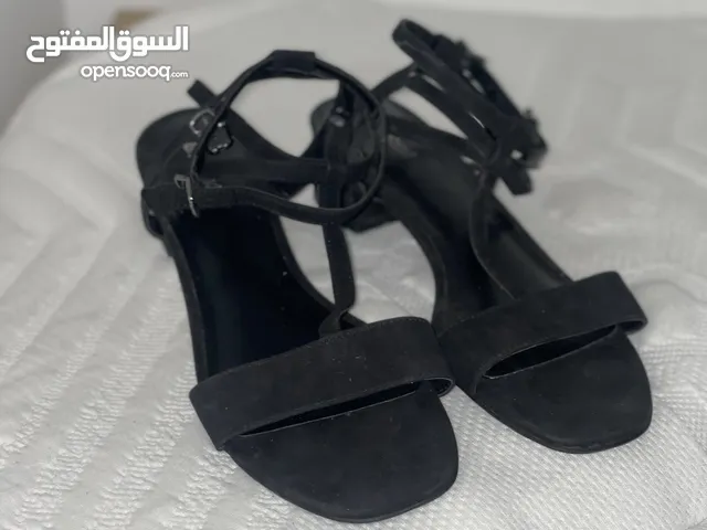 Black Comfort Shoes in Casablanca