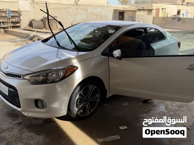 2015 كيا فورتي LX