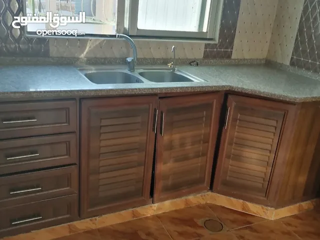 120 m2 3 Bedrooms Apartments for Rent in Zarqa Russayfah