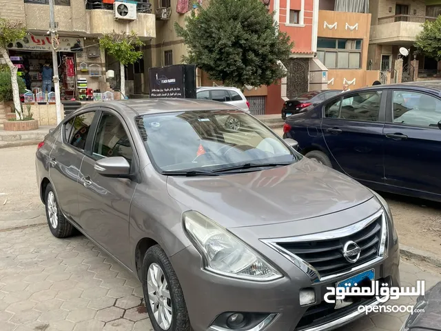 Nissan Sunny S in Cairo