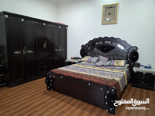 Room for rent for single executive lady