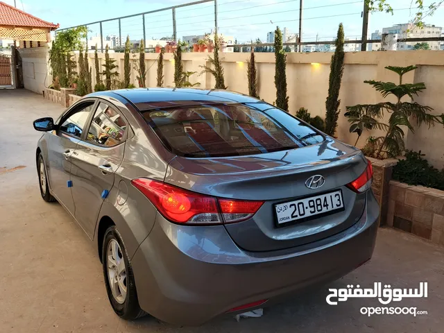 هونداي افانتي موديل 2013 عداد قليل فحص ليوم 7جيد اسعمال وممشه خفيف