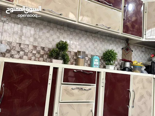 كاونتر مع سنك للبيع نضيف اخو الجديد اي شيء بيه مرجوع