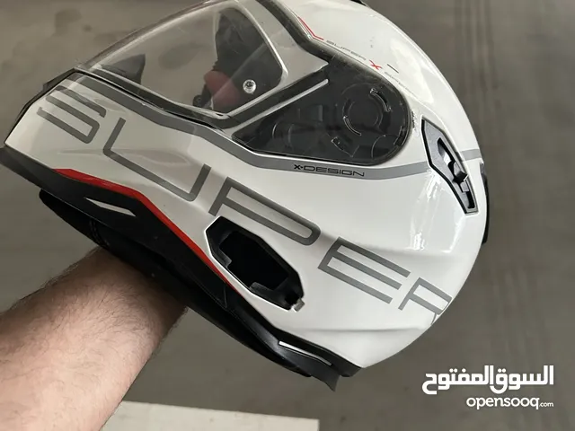 خودةًمع جاكيت وأدوات حماية