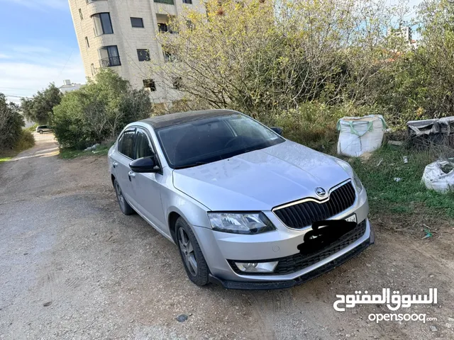 سكودا اوكتافيا برايفت ديزل جير عادي ماتور 1600 يد اولا عداد 120 الف